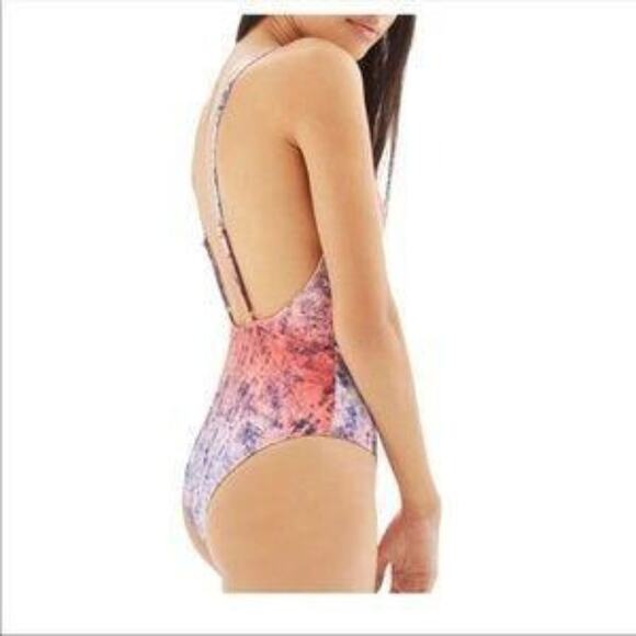 NWOT TopShop Ombré Geo One-Piece Swimsuit Sz 8 - Picture 2 of 9